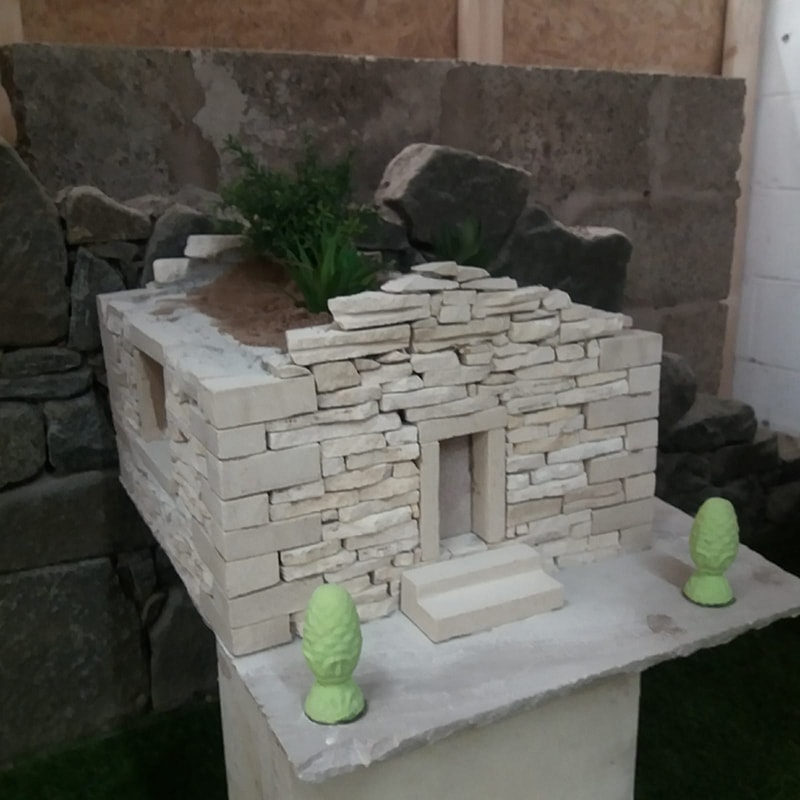 Dry Stone Cottage Planter